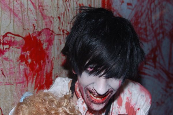 l 2 Horror Freak