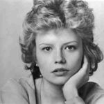 maroney Interview: Kelli Maroney