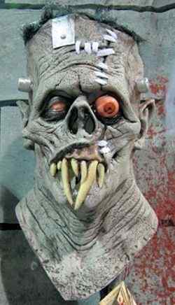 Horror Society: Horror Societyʼs HUGE 2011 Holiday Gifts for the Strange   www.horrorsociety.com